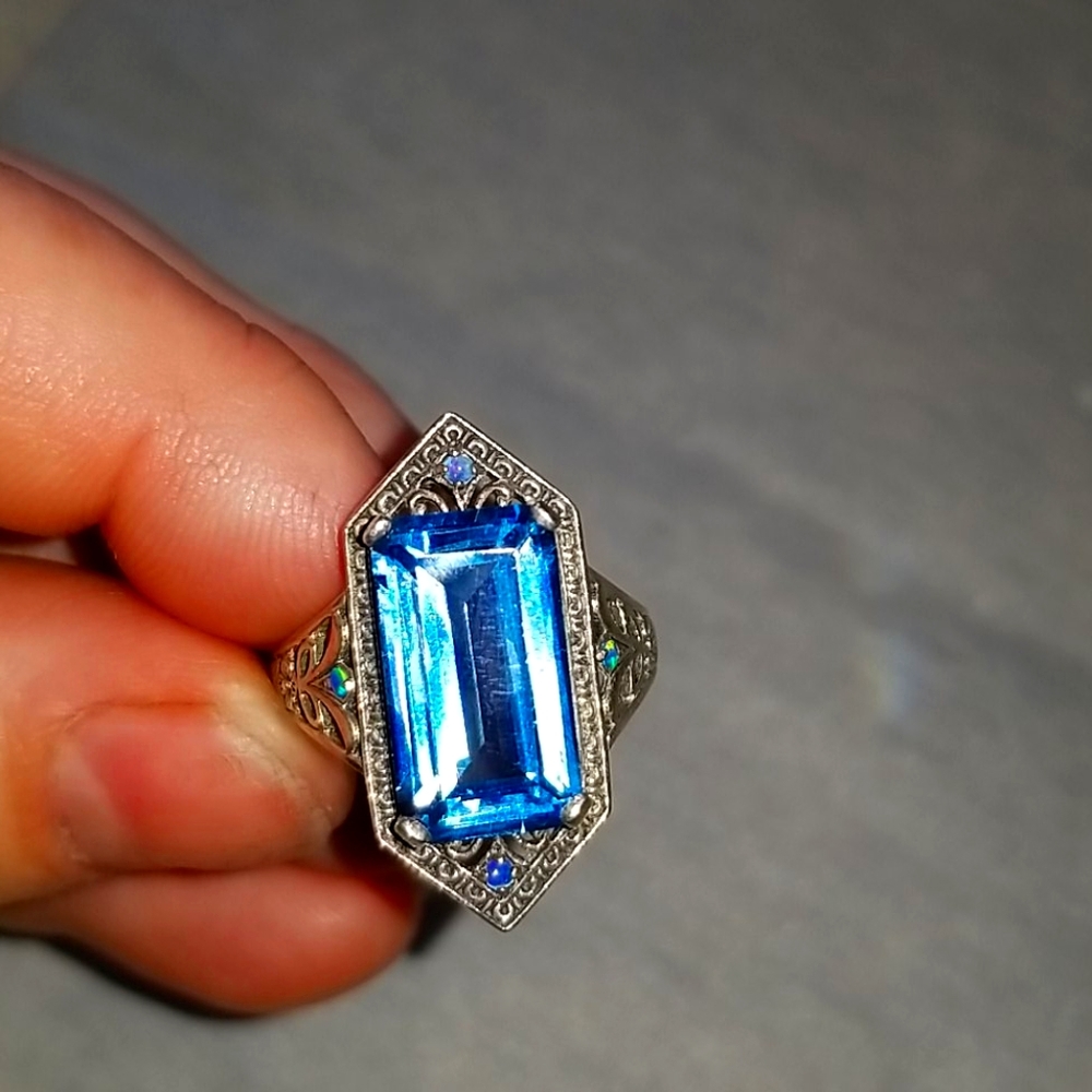 Vintage Ring Aquamarine stones